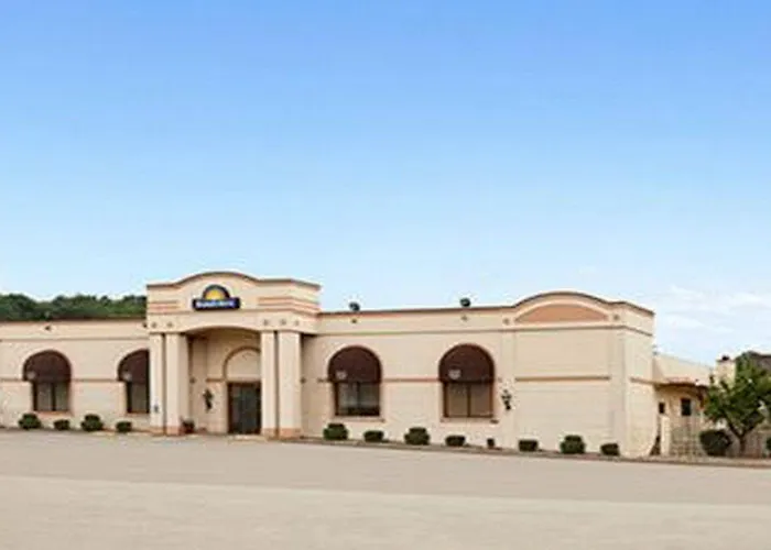 Days Inn By Wyndham Butler Conference Center